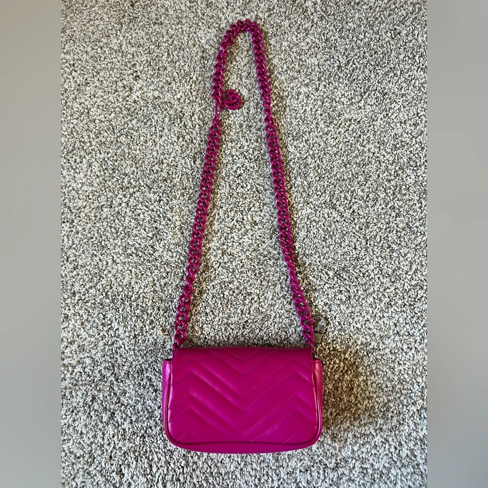 Gucci Fuchsia Calfskin Quilted Leather Shoulder Chain Mini Crossbody Bag - Picture 9 of 16